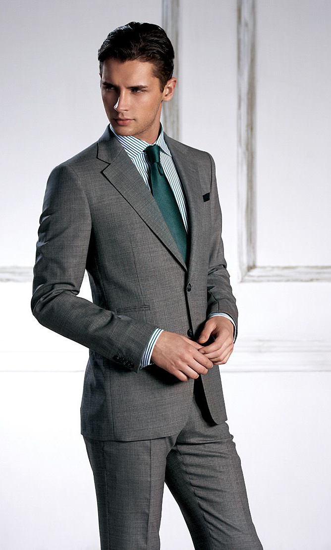 定制西服面料如何選擇?怎么選擇合適的顏se？